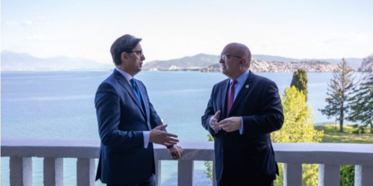 METËN NUK E TAKOI! Reeker me Presidentin maqedonas: Ja çfarë i kemi bërë të qartë Bullgarisë