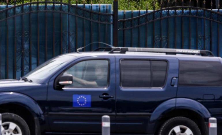 “PENGESË PËR DIALOGUN KOSOVË-SERBI”/ Simmons: EULEX-i synonte largimin e “peshqve të mëdhenj” nga skena politike