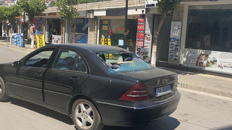 PAMJET NGA VENDI I NGJARJES/ E DHUNUAN me shkop bejsbolli, ky është avokati që po lufton me vdekjen