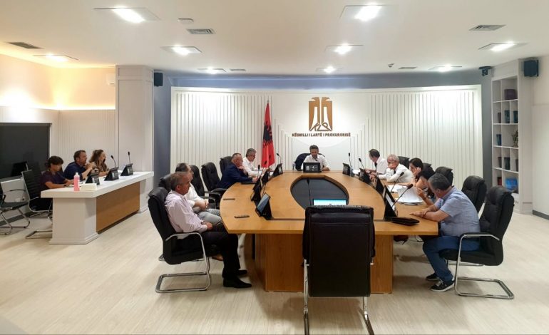 NDRYSHOJNË DREJTUESIT E PROKURORIVE NË RRETHE/ KLP cakton emërimet e reja për një periudhë tre mujore