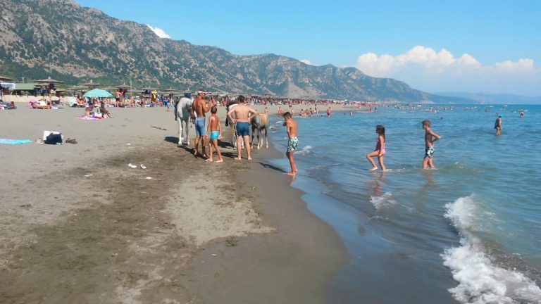 E RËNDË/ Po notonte në thellësi, mbytet i moshuari në Velipojë. Dyshohet se…
