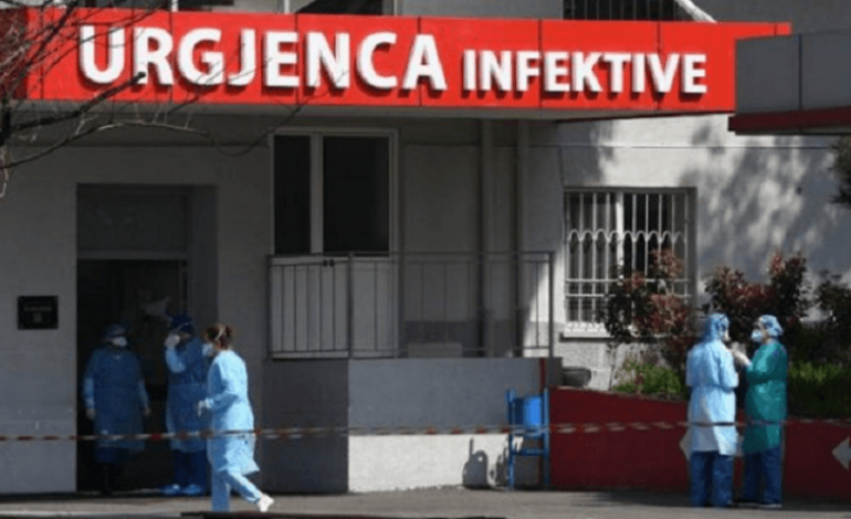 REFUZUAN TË VAKSINOHEN/ 4 gra shtrohen në INFEKTIV, mjekët: Dy prej tyre në gjendje të rëndë
