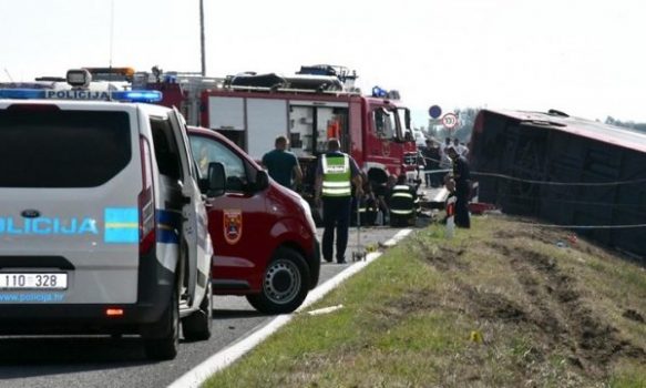 AKSIDENTI TRAGJIK I AUTOBUSIT KOSOVAR/ Mjeku kroat jep detaje: 45 persona janë në spital, 8 rëndë