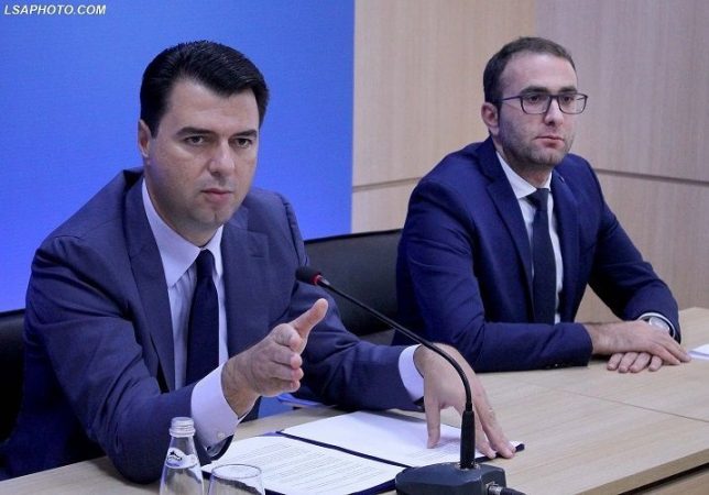 DEBATE BRENDA MBLEDHJES SË PD/ Drejtuesit politikë KUNDËR Bardhit për hartimin e analizës së humbjeve në zgjedhje