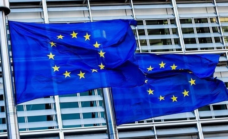 COVID-19/ BE shpërndan vaksina për 70% të popullatës së rritur