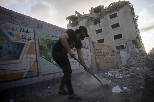 S’KA PAQE/ Hamasi hedh balona me flakë, Izraeli i përgjigjet me sulme ajrore në Gaza