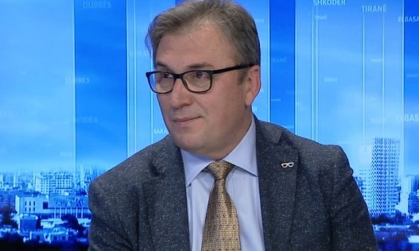 “VARIANTI DELTA PO NGATËRROHET ME GRIPIN”/ Skënder Brataj: Ja a çfarë duhet të dini