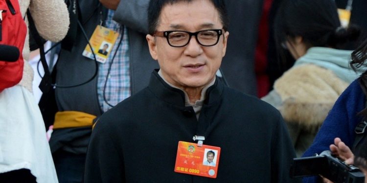 “I KAM ZILI…”/ Habit aktori Jackie Chan: Dua t’i bashkohem Partisë Komuniste të Kinës, është e mrekullueshme