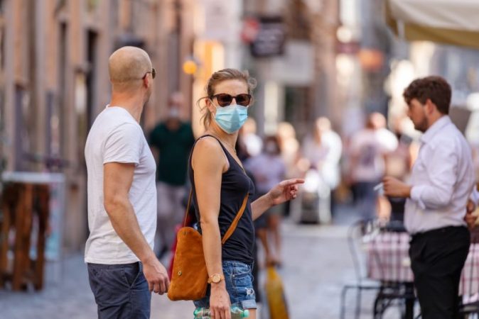 ALARM NGA VARIANTI “DELTA”/ Amerikanët në panik, Kalifornia dhe Nevada rikthejnë maskat