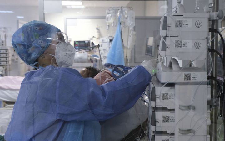 COVID-19 NË GREQI/ 2327 të infektuar dhe 2 viktima gjatë 24 orëve të fundit