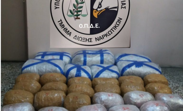 ARRESTOHEN DY SHQIPTARË/ Kapen dy ngarkesa me drogë në kufirin greko-shqiptar, u gjet dhe… (FOTO)