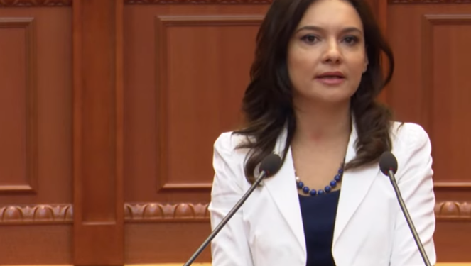 “NË SHTATOR…”/ Spiropali “thumbon” opozitën: Uroj që dielli i nxehtë i beharit të ketë pjekur PD-në e Lulzimin