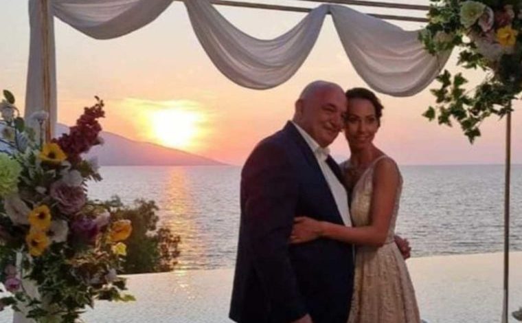 U MARTUA ME VAJZËN SHQIPTARE DHE NUK PAGOI…/ Italiani i dërgon lokalit 500 euro