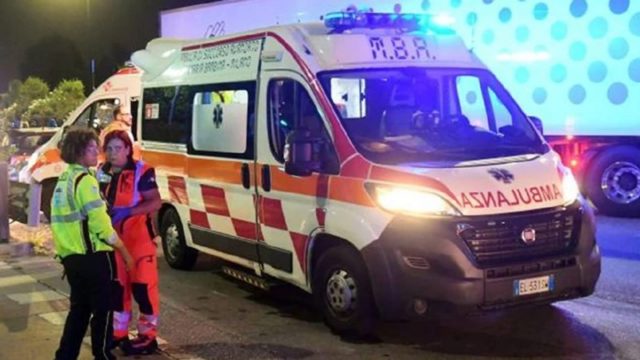 E RËNDË/ Të shtëna me armë në një diskotekë në Itali, plagosen 10 persona