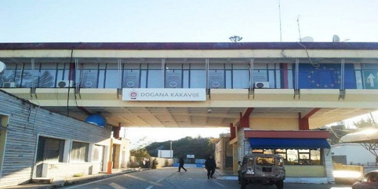 HAPEN KUFIJTË ME GREQINË/ Nis normalisht lëvizja në Kapshticë dhe Kakavijë, niset trageti i parë nga Saranda
