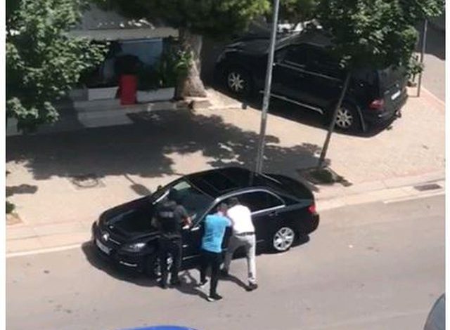 OPERACIONI ANTIDROGË NË TIRANË/ Reagon policia e Tiranës: Sekuestruam mbi 1 kg KOKAINË! U shoqërua…