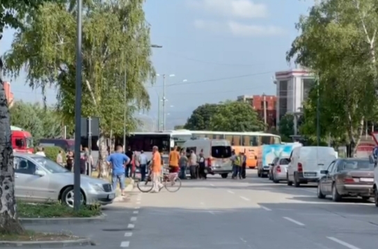 PAMJET/ Aksident tek terminali në Korçë. Makina përplas këmbësorin…