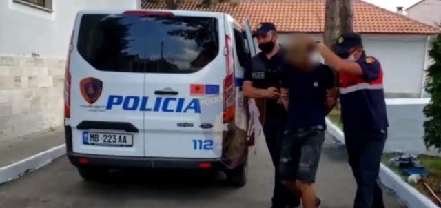 KËRCËNOHET GJYQTARJA E TIRANËS/ Arrestohet autori. Momenti kur forcat e Policisë e shtrijnë në tokë (VIDEO)
