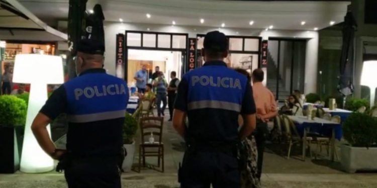 MUZIK EDHE NË DURRËS/ Procedohen dhe gjobiten dy administratorë lokalesh (EMRAT)