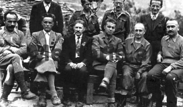 DOSSIER/ U eliminuan nga Enver Hoxha, historia tragjike e ushtarakëve të luftës: Nga 13 anëtarë…