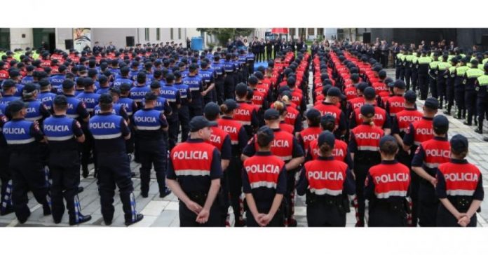 ABUZUAN ME TENDERIN E UNIFORMAVE TË POLICISË/ Rolet dhe akuzat për 9 të arrestuarit nga operacioni i SPAK