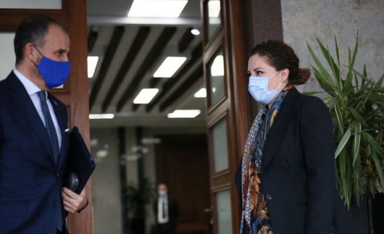 SULMET NDAJ SORECËS/ Reagon Xhaçka: Më vjen keq për akuzat e SHPIFURA! Ai nuk heziton të kritikojë edhe Qeverinë