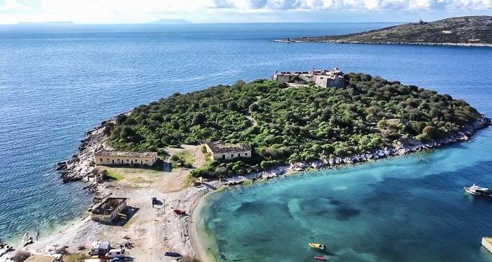“PERLA E BREGDETIT…”/ Prestigjozja franceze: Riviera Shqiptare një nga gurët e çmuar të Adriatikut