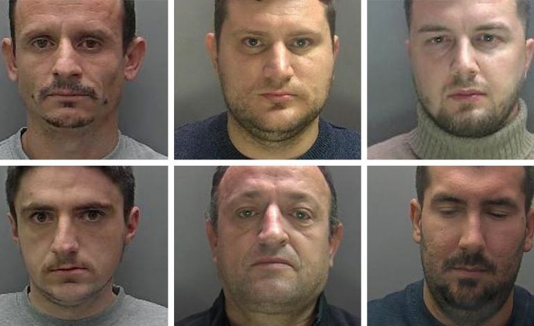 KAPEN ME SHTËPI BARI NË ANGLI/ Arrestohen 6 shqiptarë, marrin në qafë japonezen 73-vjeçare (EMRAT)
