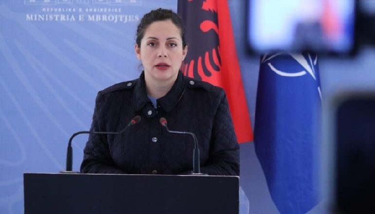 STREHIMI I AFGANËVE/ Xhaçka: Shqipëria është e gatshme të presë qindra prej tyre dhe t’u garantojë siguri