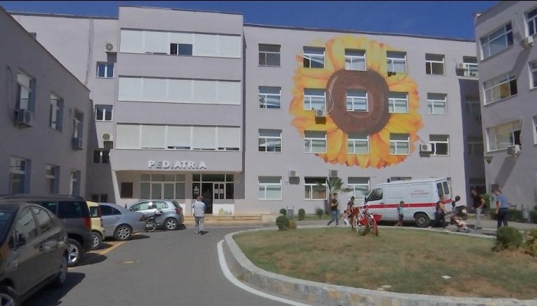 VIROZAT E STINËS/ 250 fëmijë në ditë në urgjencën e QSUT, pediatrja: Më shumë urgjenca se…