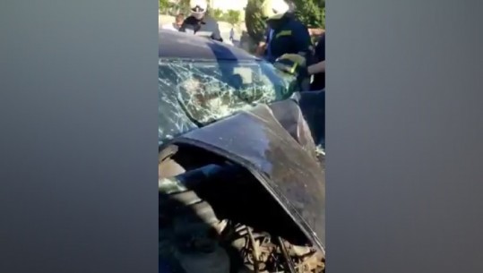 HERONJ ÇDO DITË TË VITIT/ Veliaj publikon pamjet se si zjarrfikësit shpëtojnë jetën e drejtuesit pas aksidentit (VIDEO)