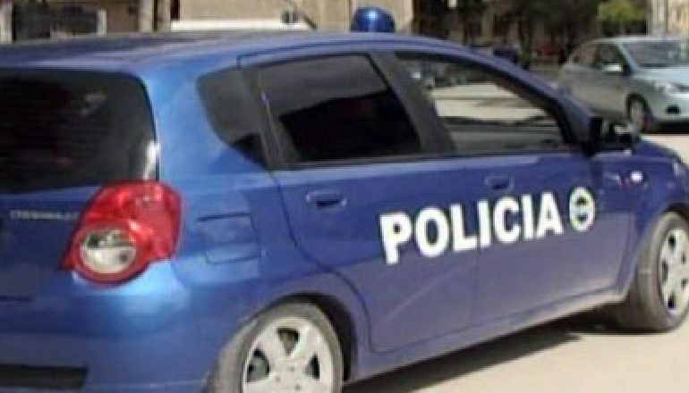 VJEDHJE DHE DREJTIM AUTOMJETI PA LEJE/ Arrestohen 2 persona në Korçë
