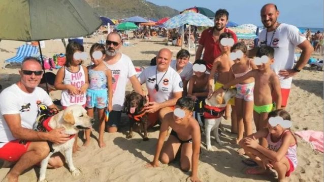 QENTË “HERONJ”/ Shpëtojnë 8 fëmijë nga mbytja në plazhin e njohur italian