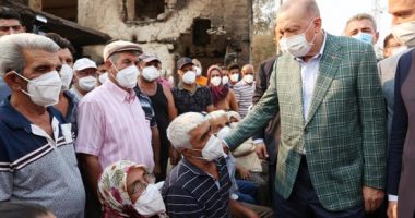 “SHPËRNDAN FRIKË E PANIK”/ Turqia nis hetimet për hashtagun “HelpTurkey” në mediat sociale