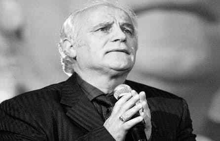 “LAMTUMIRË…”/ Ndahet nga jeta këngëtari shqiptar, Rama mesazh NGUSHËLLIMI
