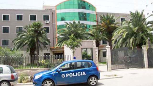 PLAGOSJA ME ARMË NË DURRËS/ Policia jep DETAJET nga konflikti mes të rinjve: 26-vjeçari në spital, në kërkim autori