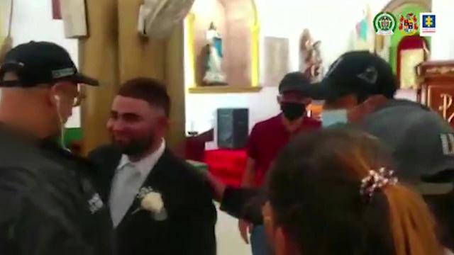 NË DITËN E DASMËS/ Momenti kur policia arreston “bosin” e madh të drogës teksa po martohej (VIDEO)