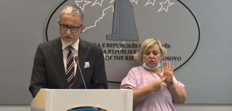 SITUATA NË KOSOVË/ Ministri i Shëndetësisë THIRRJE qytetarëve: Mos zgjidhni llojin, por VAKSINOHUNI sa më parë