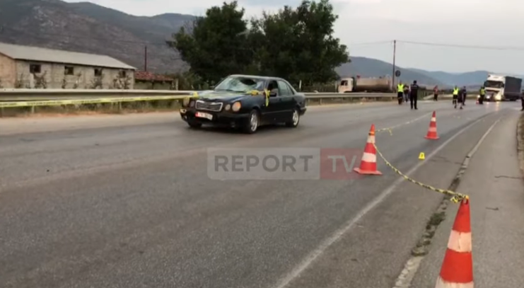 AKSIDENT FATAL NË AKSIN KORÇË-KAPSHTICË/ Makina përplas për vdekje drejtuesin e motoçikletës