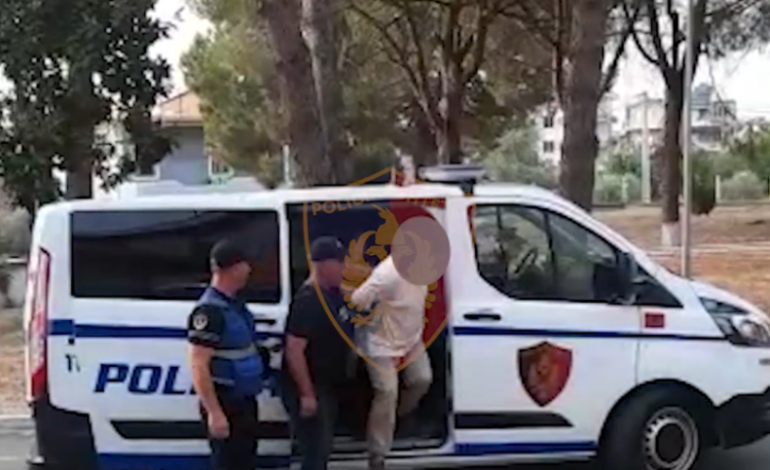 I GJETËN 11 KG KANABIS NË MAGAZINË/ Arrestohet 64-vjeçari në Peshtan të Fierit (EMRI)