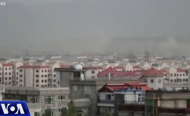VAZHDOJNË EVAKUIMET/ Shtetet e Bashkuara do t’i përmbahen afatit të 31 gushtit për largimin nga Afganistani