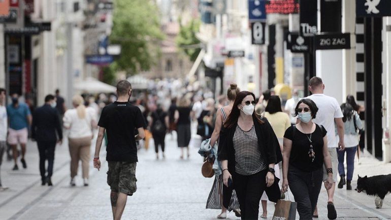 COVID-19 NË GREQI/ Përgjysmohen rastet e reja, 37 viktima në 24 orë