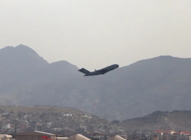 TË SHTËNA NË KABUL/ Nis “festa” për largimin e trupave amerikane nga Afganistani (VIDEO)
