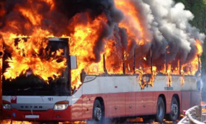 PAMJET/ Merr flakë në ecje autobusi në Himarë-Sarandë, ja SHKAKU