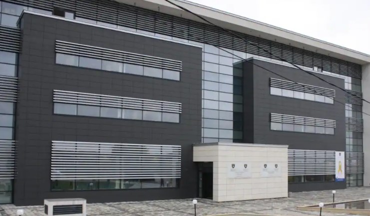 AKUZAT PËR NXITJE TË URREJTJES/ Gjykata e Apelit konfirmon dënimin ndaj deputetit të Listës Serbe, 2 vite burg për…