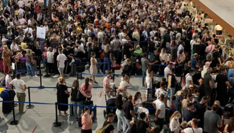 ANULIMI I DISA FLUTURIMEVE/ Qytetarët nuk përmbahen, dhunohet punonjësi i aeroportit në Prishtinë