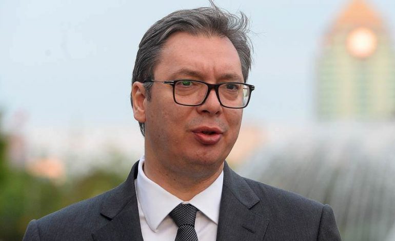 “LISTA E ZEZË”/ Si po e shantazhon FBI-ja presidentin serb Vuçiç