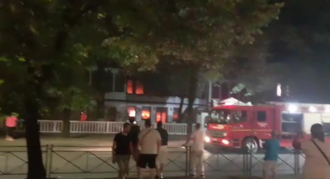 ZBARDHET AKTI/ Tre ditë pasi u vu zjarri, shpronësohen Sarajet, sa lekë do të marrin pronarët