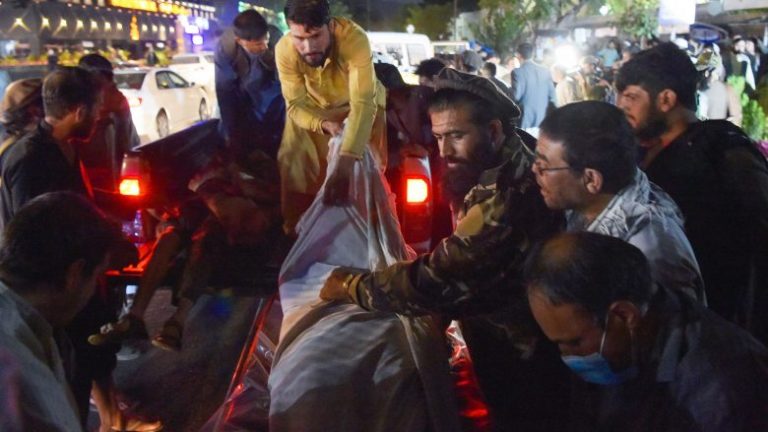 SULMET TERRORISTE NË KABUL/ Shkon në 90 numri i viktimave, mbi 150 të plagosur