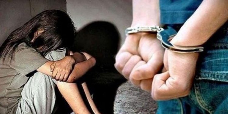 ABUZIM ME TË MITUR NË GREQI/ Babai 47-vjeçar dyshohet se përdhunonte djalin prej më shumë se një viti